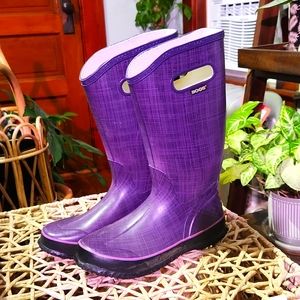 Bogs Purple Rain/Mud Boots Size 8